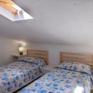 https://vjman-house-sea-beach.sicilyhotelsitaly.net